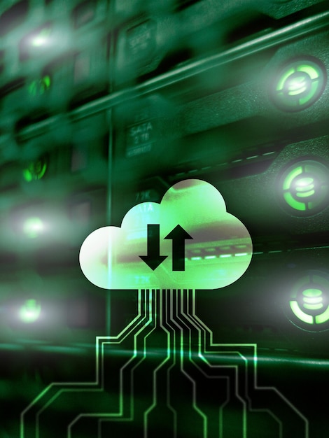 Foto servidor en la nube y almacenamiento y procesamiento de datos informáticos concepto de internet y tecnología