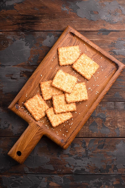 Sesam-Cracker-Cracker-Cookie-Cracker auf verschiedenen Hintergründen