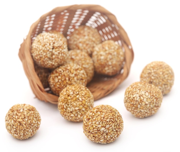 Sesam Karamell laddu