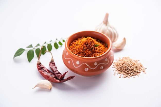 Sesam-Knoblauch-Chili-Trocken-Chutney-Pulver Til Lahsun Chutney Indische Beilage oder Relish