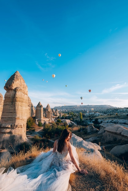 Sesión de boda en Capadocia, Turquía con globos aerostáticos