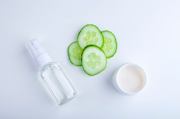 Set de rodajas de pepino para el cuidado de la piel facial Spa con crema y spray facial refrescante