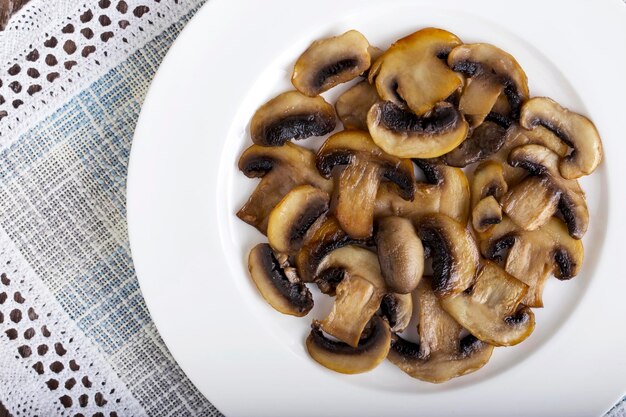 Foto setas fritas en un plato