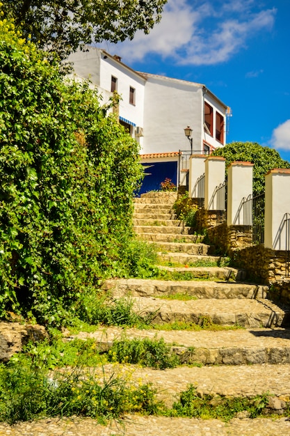 Setenil de las Bodegas, pueblo andaluz de Cádiz, España