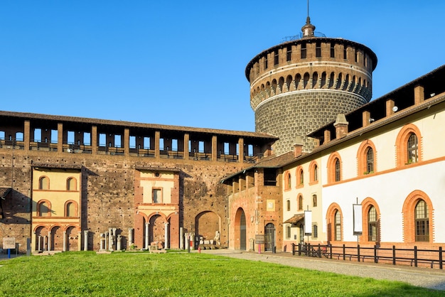 Sforza Castel em Milão Itália