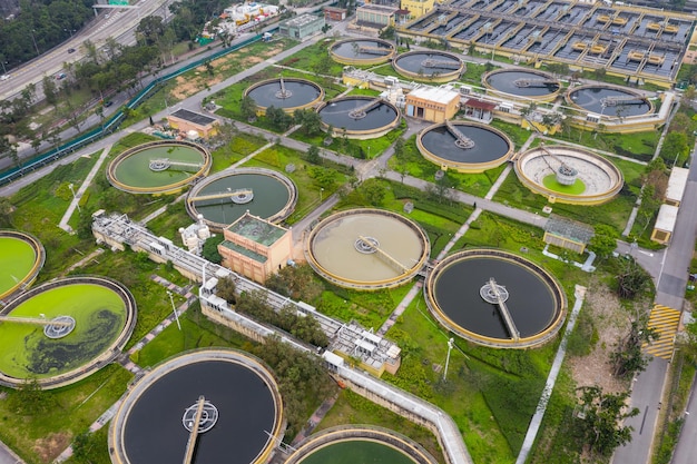 Sha Tin, Hong Kong 17 de marzo de 2019: Planta de tratamiento de aguas residuales de Hong Kong