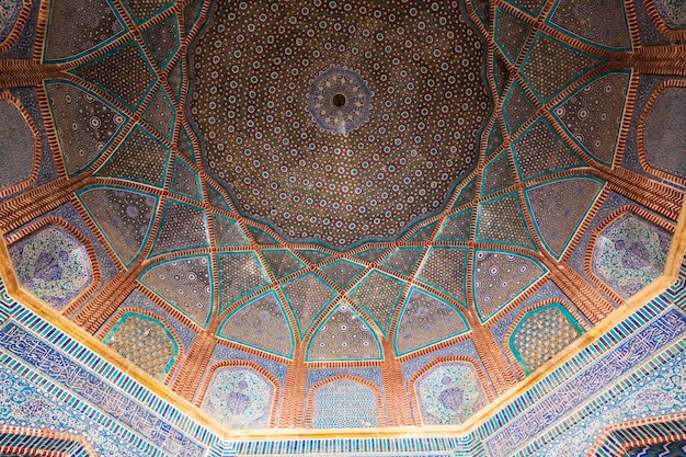 Shah Jahan Moschee Malerischer Blick auf die Decke. Thatta, Pakistan