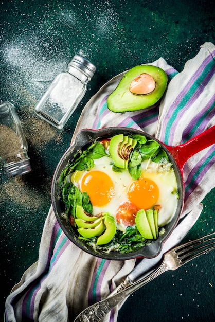 Shakshuka de vegetales verdes