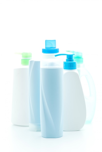 Shampoo oder Haarspülung Flasche auf weißem Hintergrund