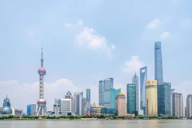 Foto - shanghái 27 de julio de 2018 pudong es la nueva parte de shanghái