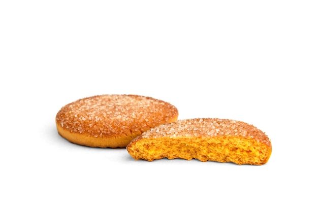 Shortbread orange Cookies isoliert auf weißem Hintergrund