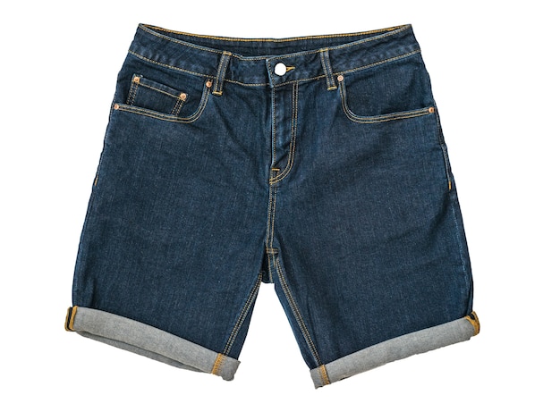 Shorts jeans azul com botão isolado