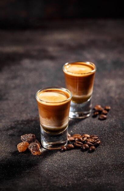 Shot-Cocktail mit Kaffeegeschmack