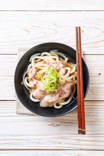 shoyu udon ramen fideos con carne de cerdo (Shoyu Ramen)