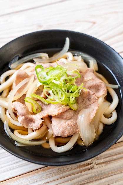 shoyu udon ramen fideos con carne de cerdo (Shoyu Ramen)