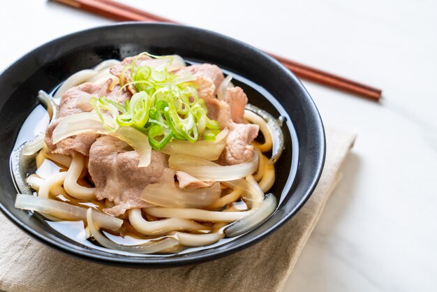 Shoyu Udon Ramen Nudel mit Schweinefleisch (Shoyu Ramen)