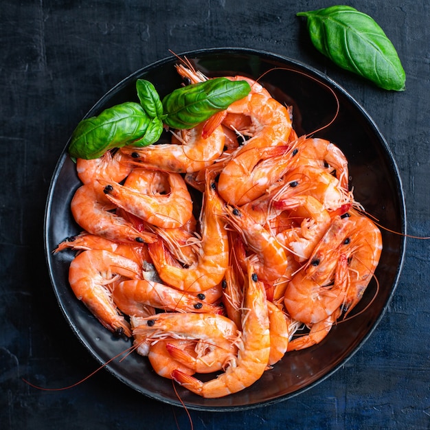 Shrimp Gewürzgarnele bereit zu essen Meeresfrüchte Trend Mahlzeit pescetarian Diät Snack