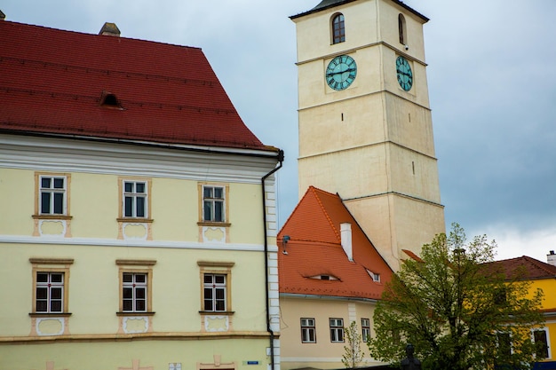 Sibiu Mittelalterliche Straße mit historischen Gebäuden im Herzen Rumäniens