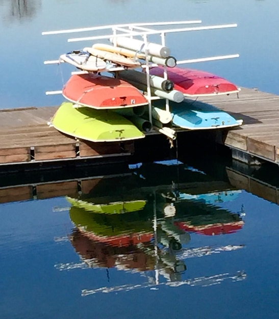 Foto sicht auf boote im wasser