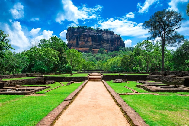 Sigiriya lion rock fortress no sri lanka