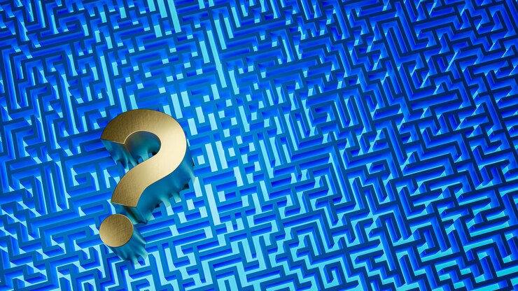 Foto signo de interrogación de oro en representación 3d de laberinto grande