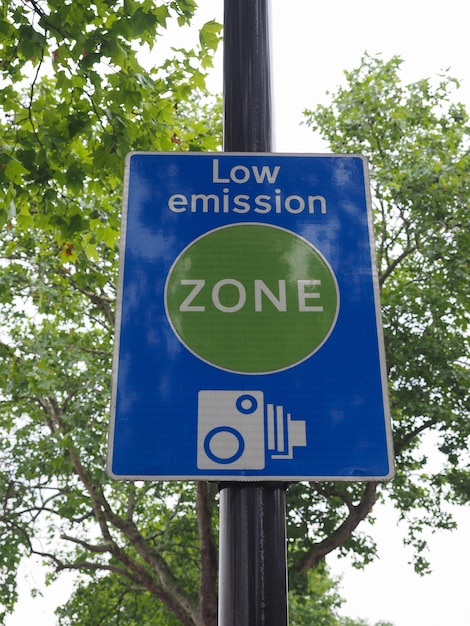 Signo de zona de baja emisión en Londres