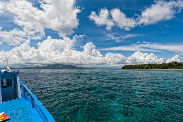 Siladen turquesa ilha paradisíaca tropical