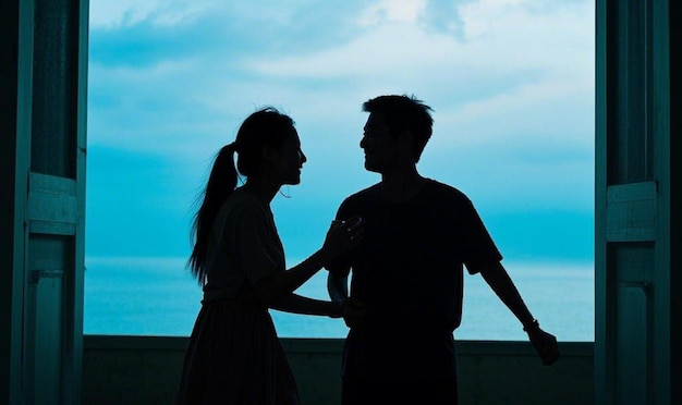 Silhouette Paar am Meer