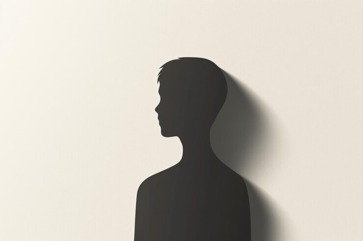 Foto silhueta minimalista de um perfil de pessoa é retratada em um fundo branco com sombreamento suave