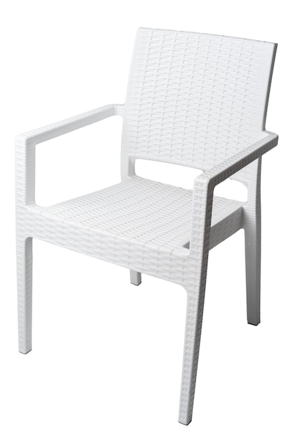 Una silla de jardín aislada sobre fondo blanco.