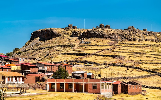 Sillustani, um cemitério preincan perto de puno, no Peru