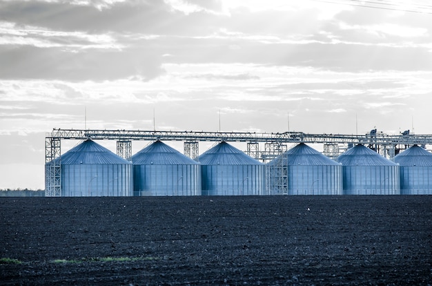 Silos para secagem de grãos, trigo, milho, soja, girassol