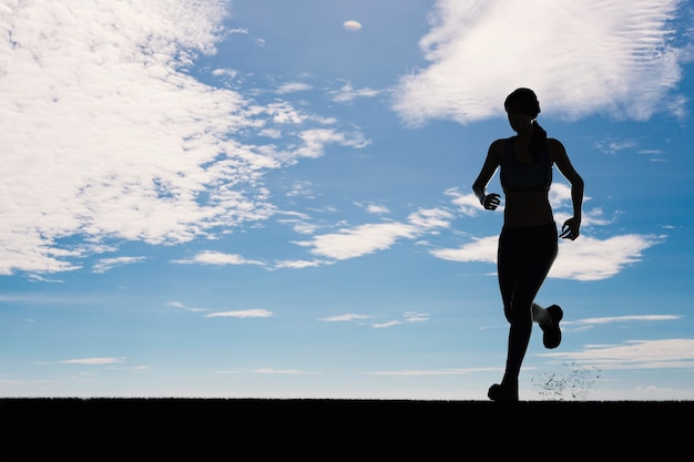 Silueta mujer corriendo o corredora