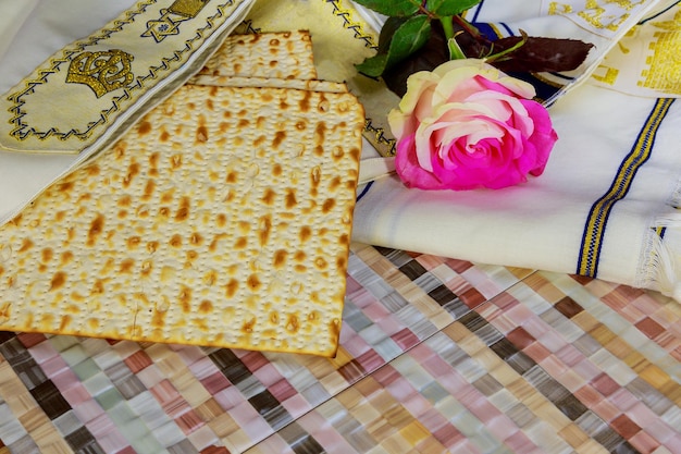 Símbolo da páscoa judaica matzoh pão feriado matzoth celebração