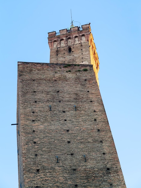 Símbolo de duas torres Due Torri da cidade de Bolonha