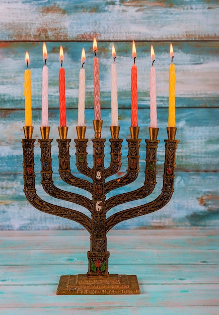 Símbolos de hannukah de feriado judaico - menorá