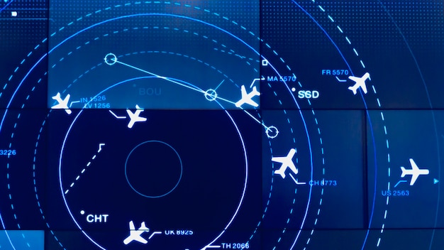 Simulationsbildschirm mit verschiedenen Flügen für Transport und Passagiere.