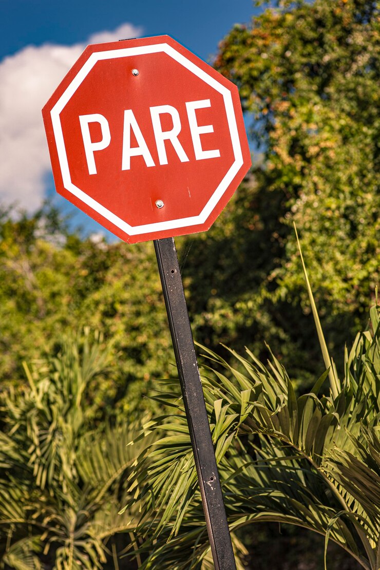 Sinal de Pare na Rua Dominicus, República Dominicana