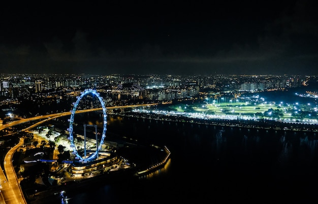 Singapur Riesenrad in der Nacht