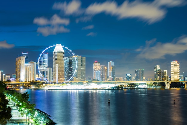 Singapur Stadtbild in der Nacht.