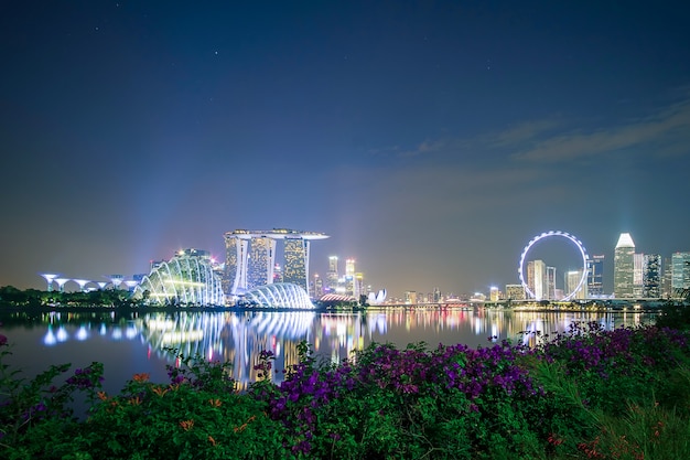 Singapur-Stadtbild nachts