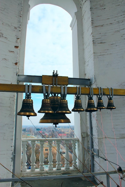 Sinos no campanário da igreja