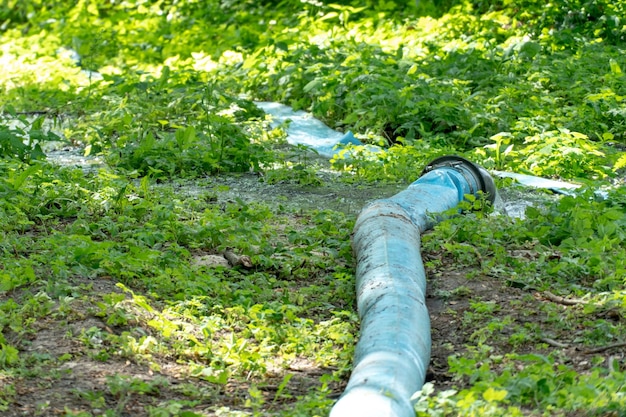 Sistema de drenaje para bombear agua subterránea del suelo Estación de bombeo de agua Un conjunto de tuberías interconectadas para bombear líquido