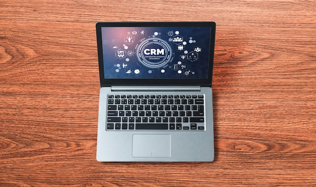Sistema de gestión de relaciones con los clientes en computadora modish para negocios y empresas de CRM