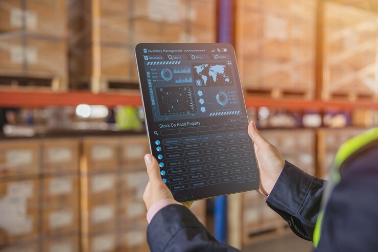 Foto sistema inteligente de gestión de almacenes para el seguimiento en tiempo real del envío de almacenamiento de productos pantalla de logística informática que muestra el software de control de existencias del panel de control de inventario