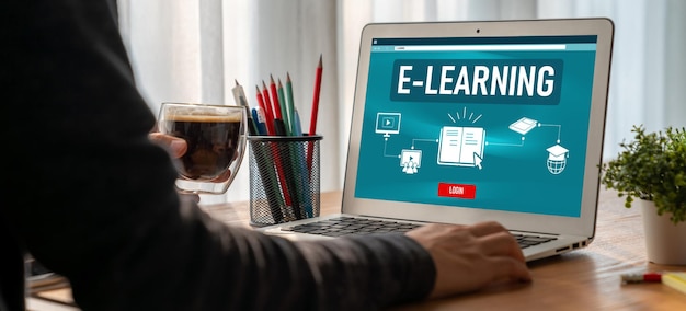 Site de elearning com software moderno para o aluno estudar na internet