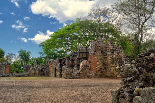 Sitio arqueológico de la Catedral de Panamá Vieja