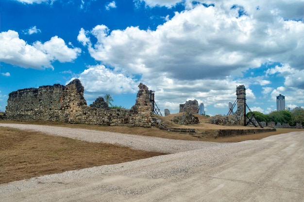 Sitio arqueológico de la Catedral de Panamá Vieja