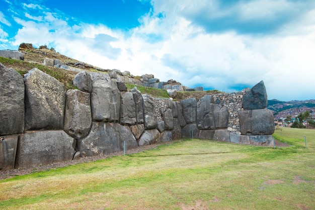 Sítio arqueológico Sacsayhuaman Inca em Cusco Peru