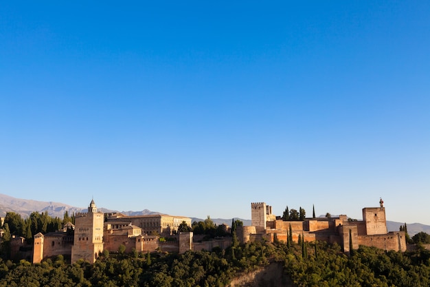 Sitio declarado Patrimonio de la Humanidad por la UNESCO, fotografiado desde el mejor mirador frente al monumento al atardecer